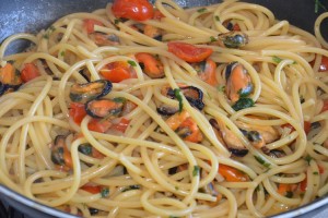 pasta cozze e pomodorini